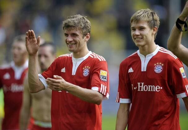 Football, Badstuber loaned to Schalke 04