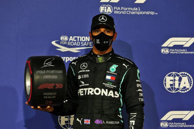 Formula 1, GP Bahrain, Lewis Hamilton takes pole position