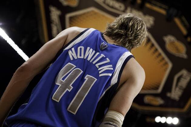 Basketball, Dirk Nowitzkis jersey will no longer be given away by Dallas Mavericks