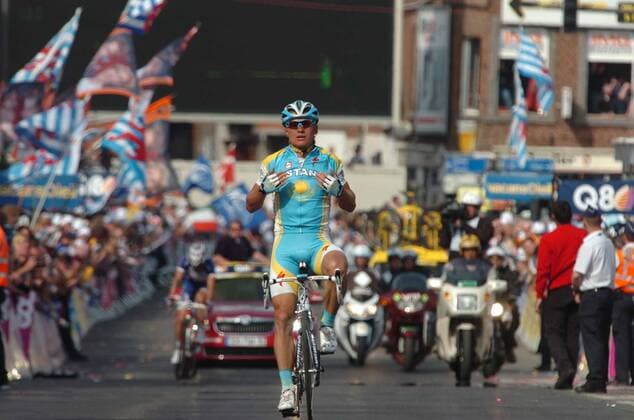 Cycling, Alexander Vinokourov wins Liège-Bastogne-Liège