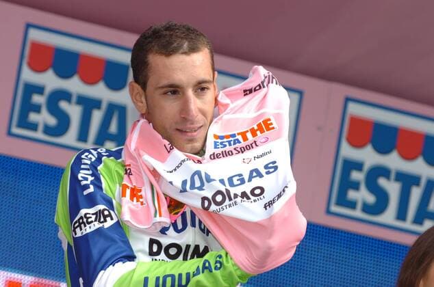 Cycling, Giro d`Italia, stage 4, Liquigas wins team time trial, Nibali in pink jersey