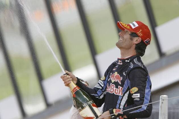 Motorsport, Formula 1, British GP, Mark Webber wins at Silverstone ahead of Lewis Hamilton and Nico Rosberg