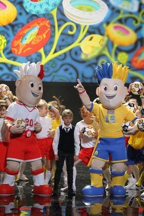 Football, Warsaw, Presentation of the mascots for the Euro 2012 in Poland and Ukraine