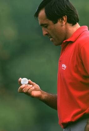 Golf, Severiano Ballesteros dies at the age of 54 as a result of a brain tumour