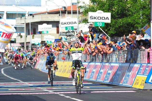 Cycling, Giro d'Italia, Oscar Gatto wins the 8th stage