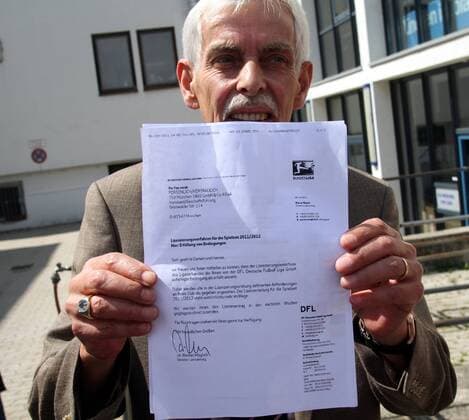 Football, Dieter Schneider, ex-president of 1860 Munich, dead