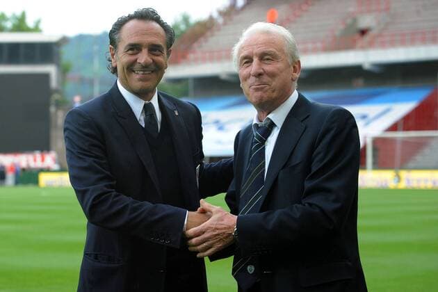 Football, International, Ireland - Italy 2:0