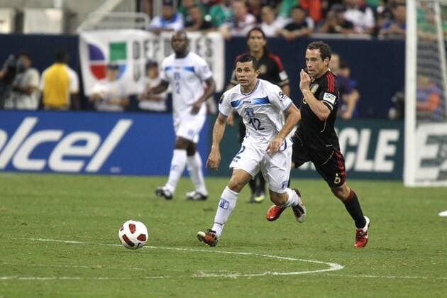 Football, Gold Cup, Semi-final, Mexico - Honduras 2:0