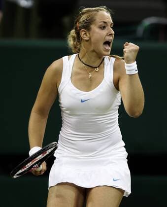 Tennis, Wimbledon, Sabine Lisicki beats Li Na