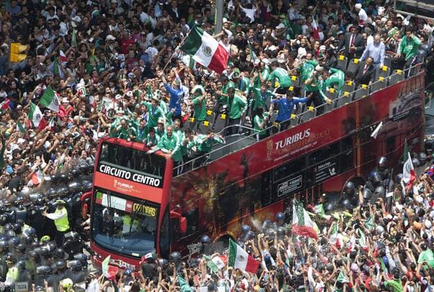 Football, U17 World Cup, Frenetic reception for the world champions in Mexico City
