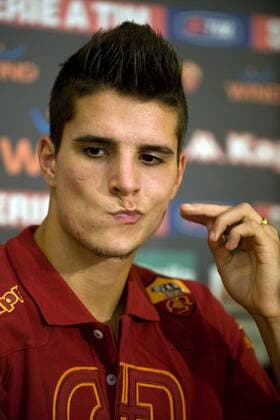 Football, Italy, Erik Lamela unveiled as AS Roma new signing