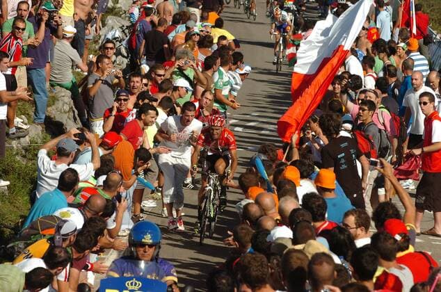 Cycling, Vuelta, Christopher Froome wins 17th stage