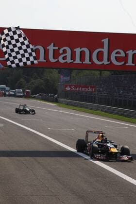 Motorsport, Formula 1, Sebastian Vettel wins the Italian GP