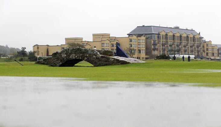 Golf, Michael Hoey wins the Alfred Dunhill Championship at St Andrews
