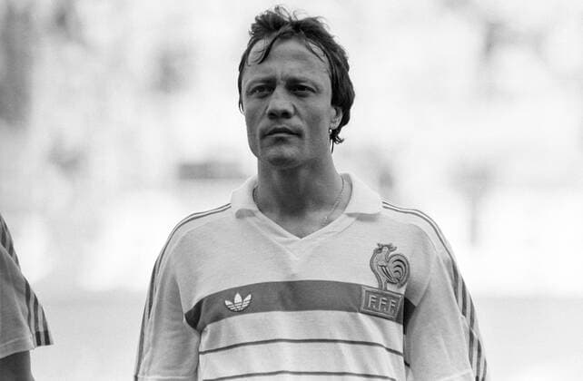 Football, Bernard Lacombe died