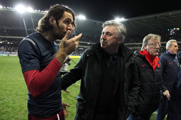 Football, Bayern Munich possibly interested in signing Salvatore Sirigu