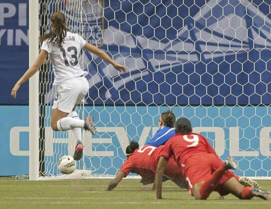 Football, Women, USA - Canada 4:0 - USA wins CONCACAF Olympic Qualifying Tournament