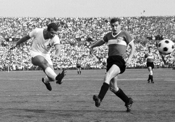 Football, History, Bundesliga, 1. FC Köln legend Hans Schäfer