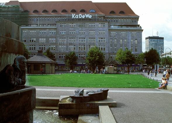 Kaufhaus des Westens (KaDeWe) am Wittenbergplatz in Berlin