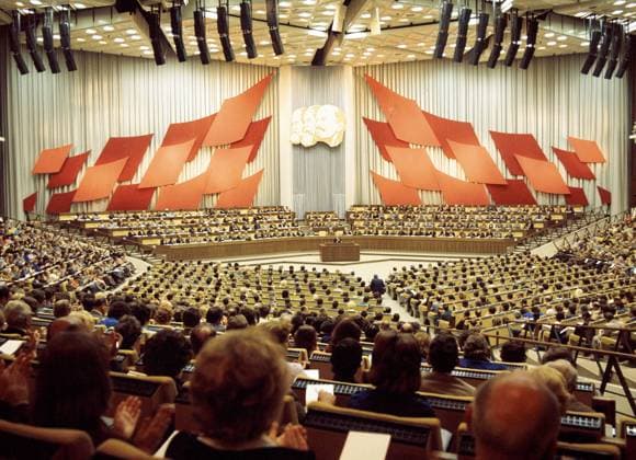 Plenum des IX. Parteitags der SED im Palast der Republik