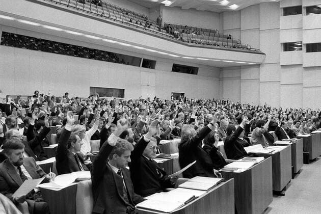 DDR-Volkskammer stimmt über Einigungsvertrag ab, 30. Jahrestag am 20. September Abstimmung der Abgeordneten