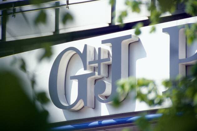 G+J - Gruner und Jahr Initialien am Verlagshaus