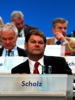 Generalsekretär Olaf Scholz (SPD) - SPD Parteitag