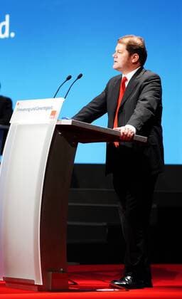 Generalsekretär Olaf Scholz (SPD) hält eine Rede - SPD Parteitag
