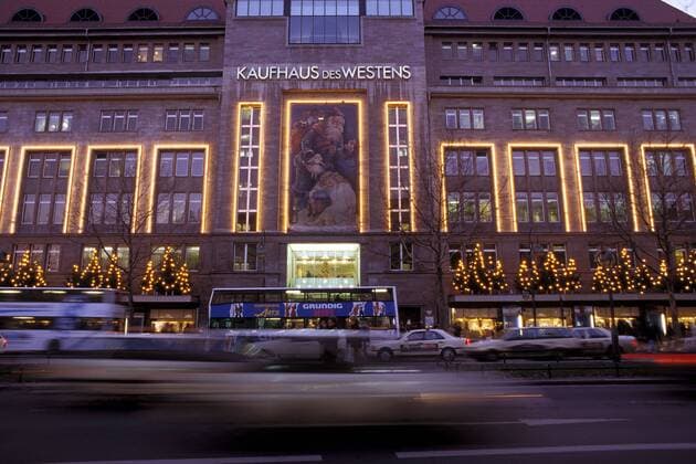 Kaufhaus des Westens in weihnachtlicher Abendstimmung