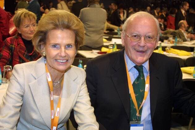 Roman Herzog (GER CDU) mit seiner Frau Alexandra von Berlichingen während des Bundesparteitages der CDU in Leipzig