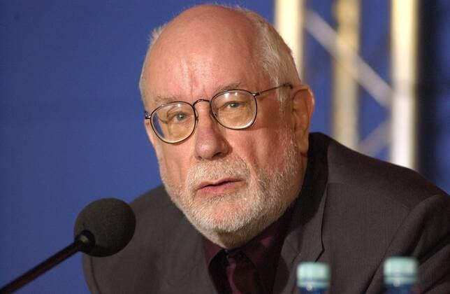 Hans Helmut Prinzler (GER Direktor Filmmuseum Berlin) anlässlich der Pressekonferenz zu den bevorstehenden 54. Filmfestspielen in Berlin