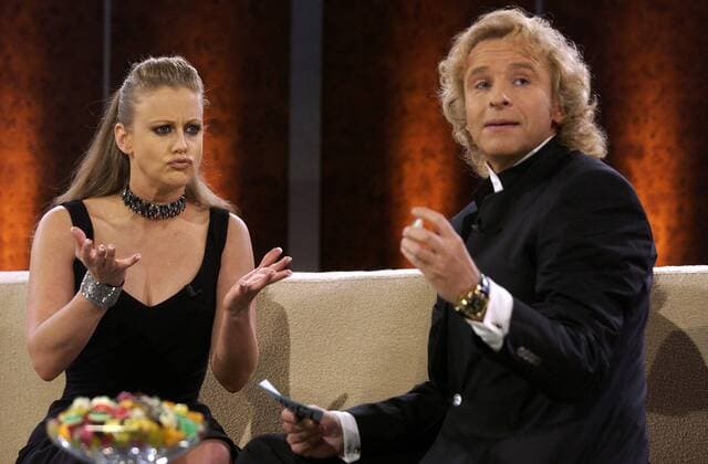 Moderator Thomas Gottschalk (re.) und Moderatorin Barbara Schöneberger (beide GER) anlässlich der ZDF-Show - Wetten dass...? - in Böblingen