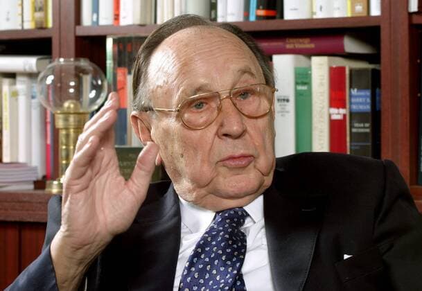 Hans-Dietrich Genscher (GER FDP)