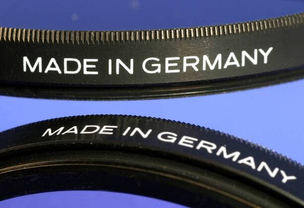 Made in Germany - Schriftzug auf den Filtern eines Kameraobjektives
