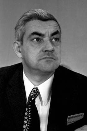 Horst Ehmke (GER SPD Bundesminister für besondere Aufgaben) während des Außerordentlichen SPD-Parteitags 1971 in Bonn-Bad Godesberg