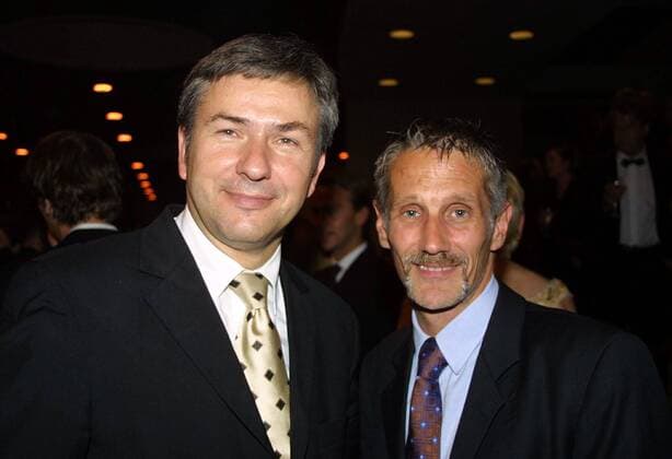 Klaus Wowereit (li., GER SPD Regierender Bürgermeister Berlin) mit seinem Lebensgefährten Jörn Kubicki anlässlich der 52. Verleihung des Deutschen Filmpreises in Berlin