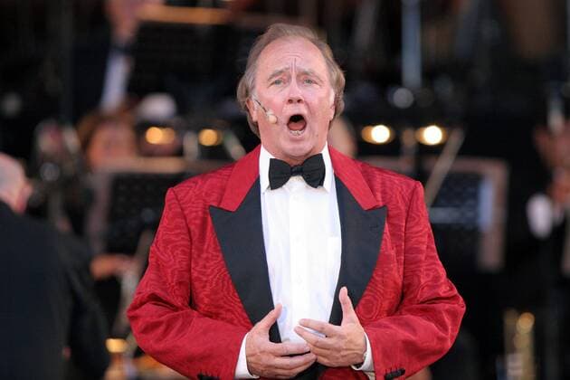 Tenor Rene Kollo (GER) anlässlich eines Open Air Konzerts auf dem Gendarmenmarkt in Berlin