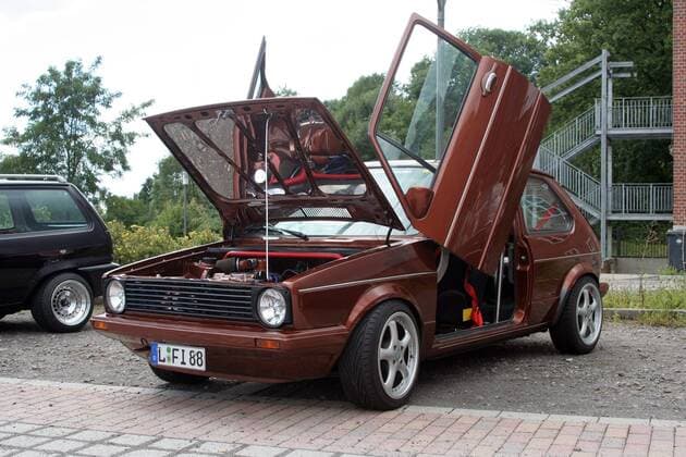 Umgebauter VW Golf 1 auf dem Get Tuned-Tuningtreffen in Neukirchen - jetzt mit Flügeltüren