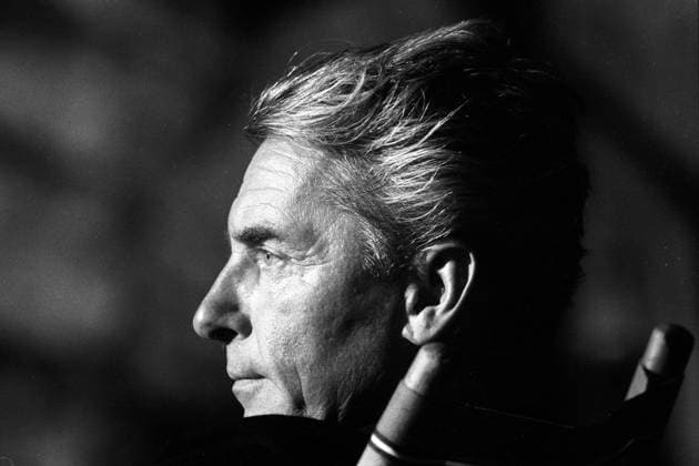 Dirigent Herbert von Karajan (AUT) als Regisseur während der Dreharbeiten zum Film -Carmen-