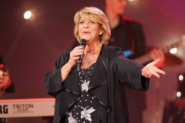 Sängerin Severine (FRA) anlässlich der Generalprobe zur ZDF-Fernsehshow WILLKOMMEN BEI CARMEN NEBEL in Halle