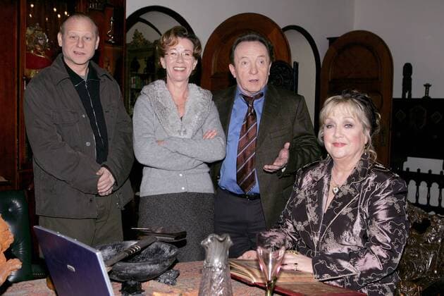 V.l.n.r.: Schauspieler Bernd Michael Lade, Karin Gregorek, Peter Sodann und Doris Kunstmann (alle GER) anlässlich eines Pressetermins zum MDR Tatort BLUTSCHRIFT (Arbeitstitel) in Markkleeberg