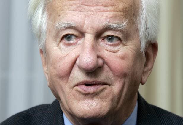 Dr. Richard von Weizsäcker (Mitte, GER CDU Bundespräsident a.D.) während eines Interviews in Berlin
