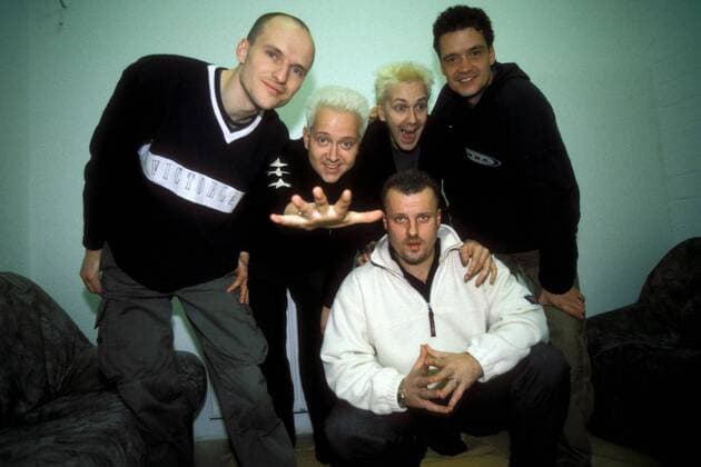 V.l.n.r.: Gitarrist Wolfgang Lenk, Sänger Sebastian Krumbiegel, Tobias Künzel, Henri Schmidt (vorn) und Jens Sembdner (alle GER Die Prinzen) in Berlin