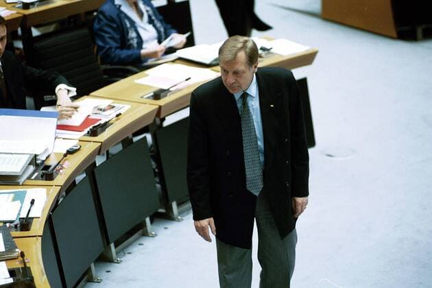 Eberhard Diepgen (GER CDU Regierender Bürgermeister von Berlin) während des Misstrauensvotums gegen die Regierung im Abgeordnetenhaus Berlin
