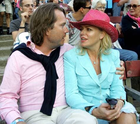 Moderatorin Eva Herman mit Ehemann Michael Bischoff (beide GER) anlässlich der Premiere des Theaterstücks - Winnetou III - im Freilichttheater am Kalkberg während der 55. Karl-May-Spiele in Bad Segeberg