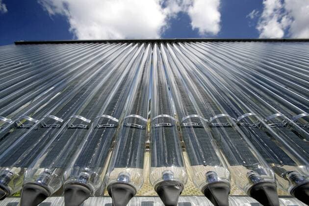 IMAGO Nature: Unsere Erde, Energiequellen, Solarthermie Vakuumröhrenkollektoren im Technologiepark Lauta