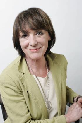 Schauspielerin Heidelinde Weis (AUT) anlässlich eines Pressetermins zu den Dreharbeiten der ARD-Serie - Lilly Schönauer-Die Stimme des Herzens - in Hamburg