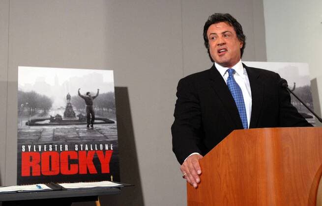 Schauspieler Sylvester Stallone (USA) anlässlich einer Spende von Gegenständen aus dem Film - Rocky - an das Smithsonian National Museum of American History in Washington DC  (wap2006120515)