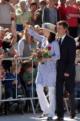 Prinz Frederik von Dänemark (DEN) und seinen Ehefrau Prinzessin Mary von Dänemark (AUS) anlässlich der Eröffnung des Amager Strandparks in Kopenhagen - 