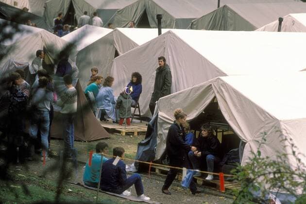 DDR Flüchtlinge im Aufnahmelager Prag